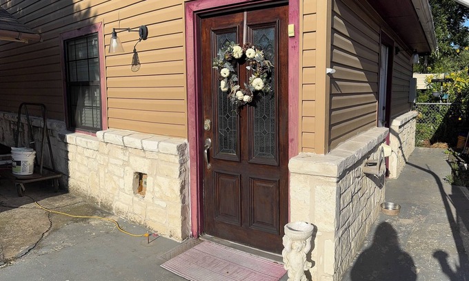 Pecan Valley House | 2-bedroom house in phenomenal San Antonio near downtown. Historic beautiful area
