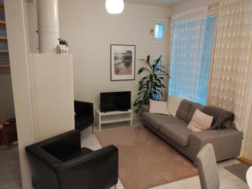 Vantaa Apartment | 2 bedroom house in Vantaa, 15 min from airport, sauna