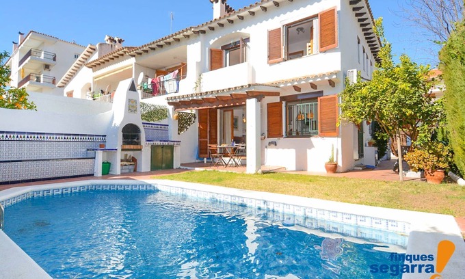El Roc de Sant Gaieta Apartment | 2 bedroom house with private pool, barbecue and AA/CC