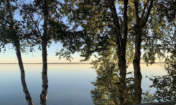 Westerose Cabin | 2 Bedroom Lakefront Rustic Cabin