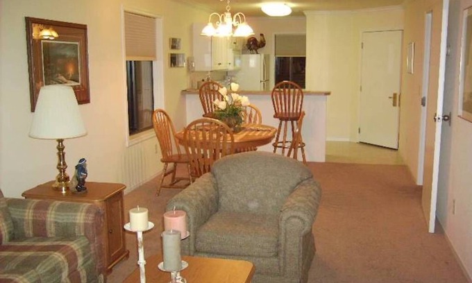 Spirit Lake Resort | 2 Bedroom Lock-Out at Village West