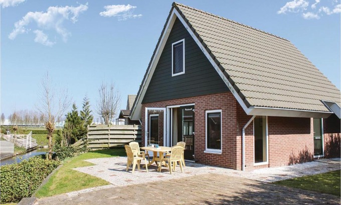 Opperdoes House | 2 Bedroom Lovely Home In Opperdoes