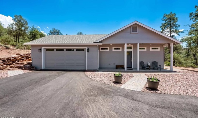 Payson House | 2 bedroom modern home in a private neighborhood10% weekly/15% monthly discount