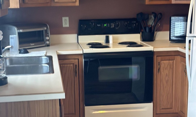 Findlay Apartment | 2 Bedroom near downtown Findlay