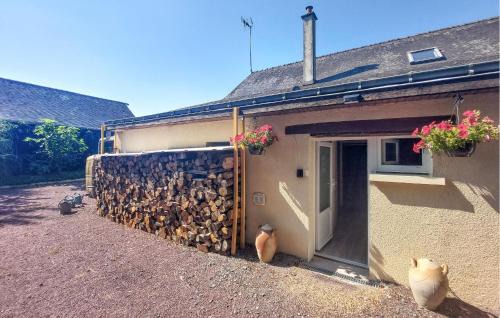 Allonnes House | 2 Bedroom Nice Home In Allonnes