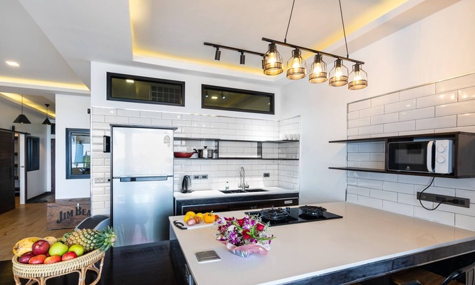 Ko Lanta Apartment | 2 Bedroom penthouse apt. in Long Beach with Seaview