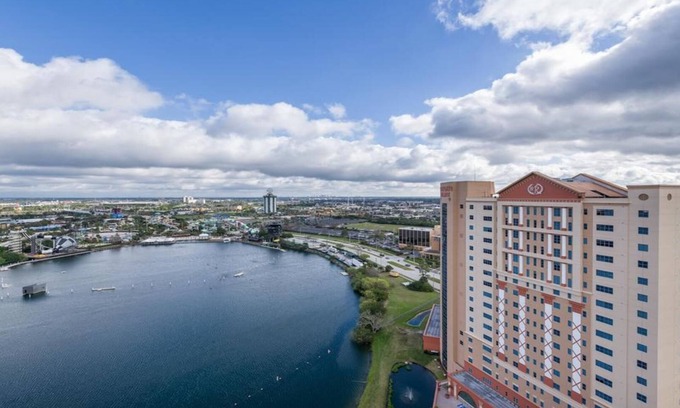 Florida Center Condo | 2 Bedroom Resort Condo at Highrise Walking distance to UNIVERSAL