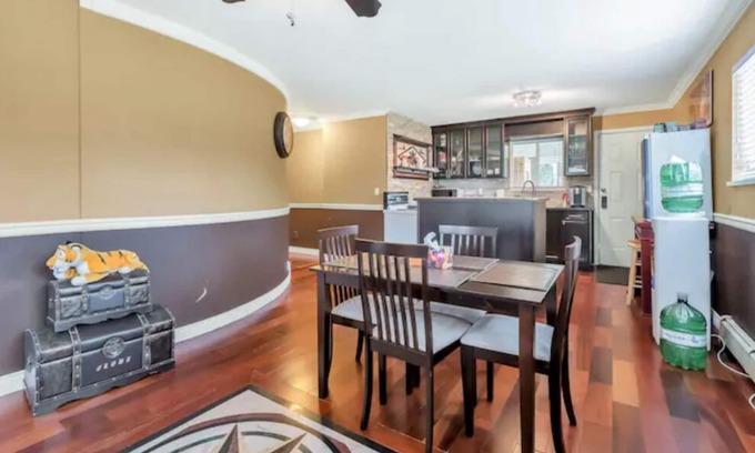 Langley Apartment | 2 bedroom Suite on Acreage with Netflix