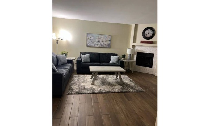 Golden Hills House | 2-bedroom vacation home with pool on golf course