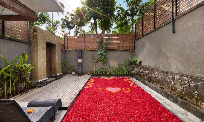 Padonan Villa | 2-Bedroom Villa with Private Pool and Bathtub