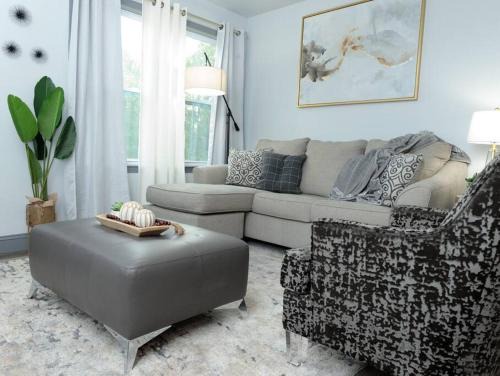 Perdue Hill Apartment | 2 Bedroom with Private office