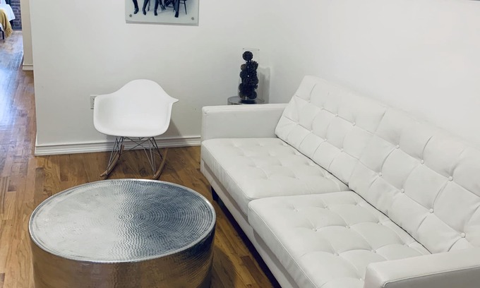 Hamilton Heights Apartment | 2 Bedrooms 1 and 1 Bath sleeps 4