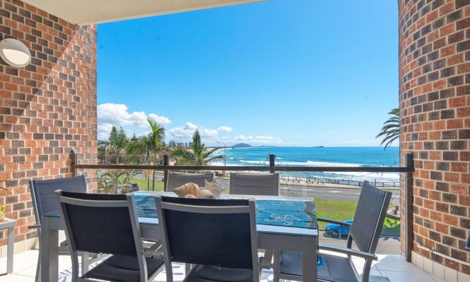 Alexandra Headland Apartment | 2 bedrooms 2 baths with balcony and ocean views, across from ocean