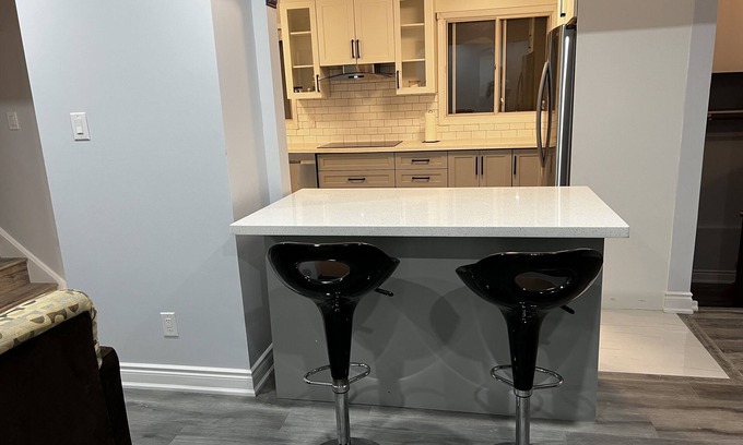 Brampton West House | 2 Bedrooms with Private Washrooms and Parking in Brampton 25 mins from YYZ
