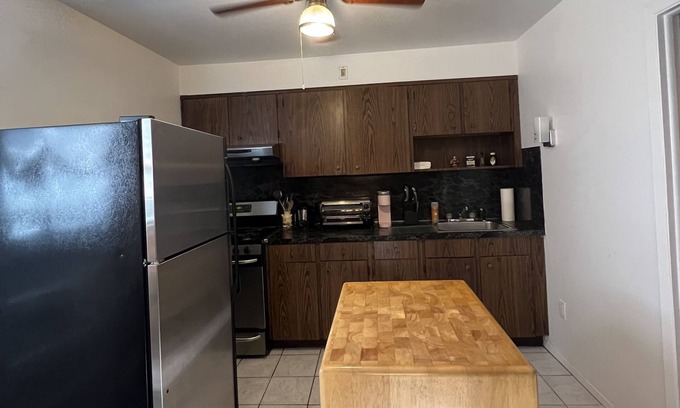 Northwest Yonkers House | 2 beds one queen and 1 twin bed