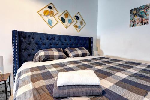 La Petite-Patrie Apartment | #2 - Big Loft - Plaza St-hubert