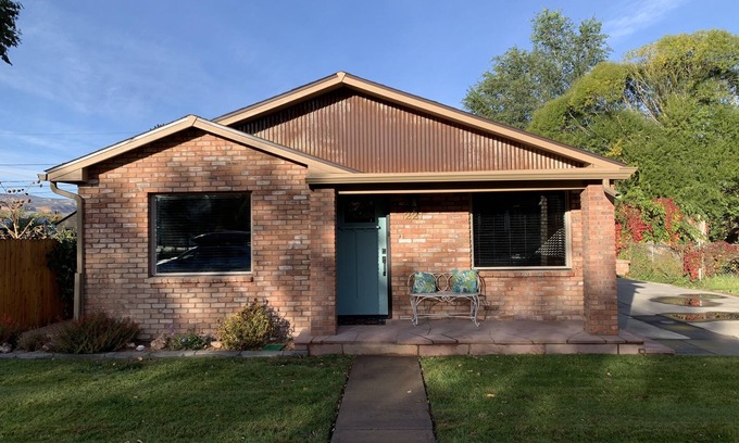 Fruita House | 2 blocks to downtown Fruita