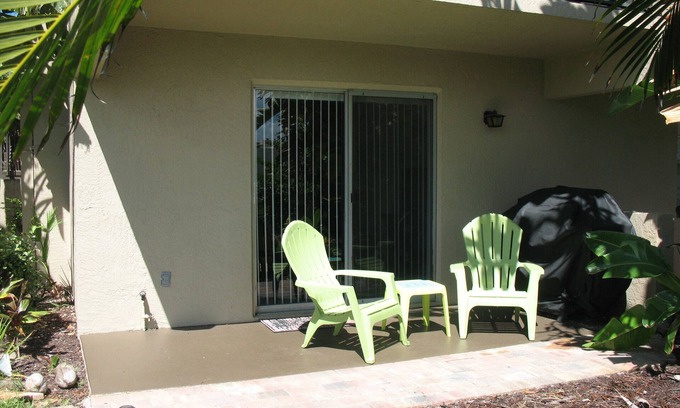 Indian Harbour Beach Condo | 2 Br 2 Ba Condo First Floor End unit