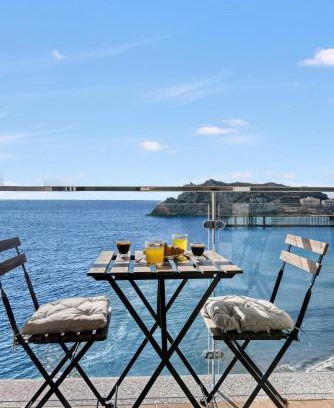 Aguilas Apartment | 2 BR - Above sea - Beachfront