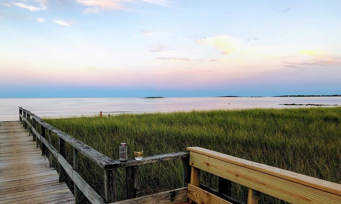 Southern Coast Apartment | 2 BR Apt at Kinney Shores w/private beach access