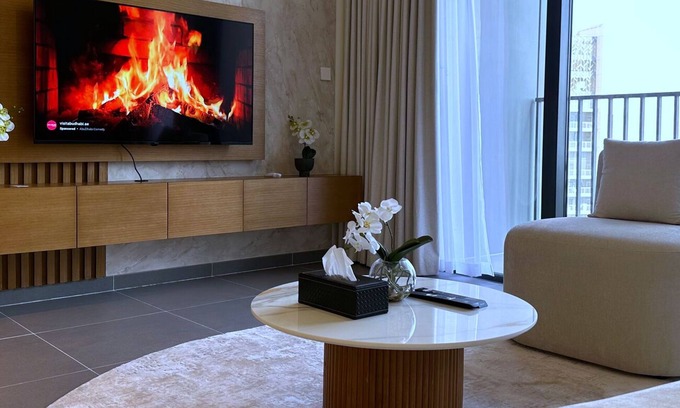 Dubai Festival City Apartment | 2 BR at Creek Edge I View for Days
