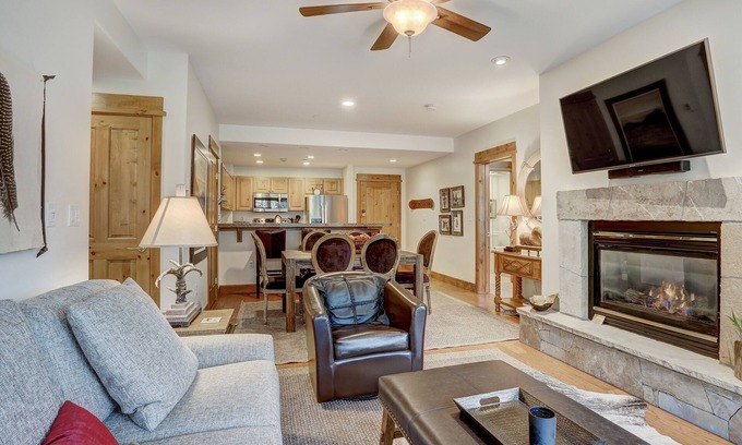 Edwards Condo | 2 BR Condo Arrowhead Village , Walking Distance to Lift by RedAwning