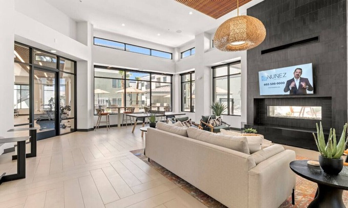 Phoenix House | 2 BR near State Farm Stadium w Gym & Outdoor pool.