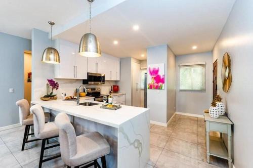 Potrero House | 2 BR Pool and Beach Walkable