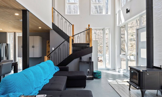 Grenville-sur-la-Rouge Ski Chalet | 2 chalets close to each other