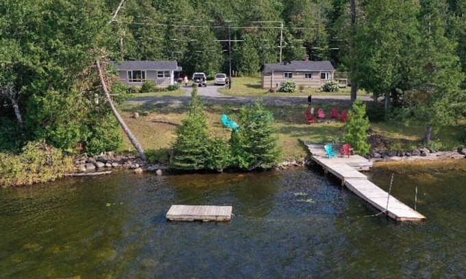 Tudor and Cashel Cottage | 2 Cottages Side-by-Side - Waterfront -Hot Tub-Pets