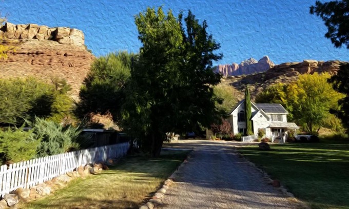 Zion National Park South Entrance Hotel | 2 Cranes Inn - Zion