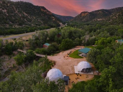 Glendale House | 2 domes in Glendale Utah Fantastic Stargazing