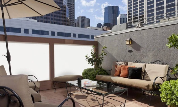 South Beach Hotel | 2 Elegant Units Near the Embarcadero with European Charm