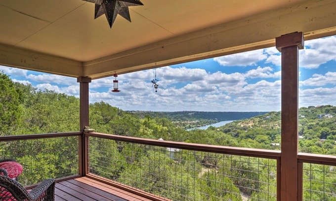 Apache Shores House | 2 Furnished Decks & Lake Views: Austin Escape