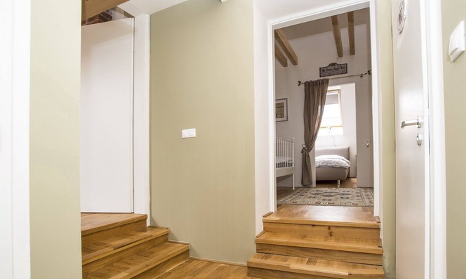 Holesovice Apartment | 2. Good Block Apartment