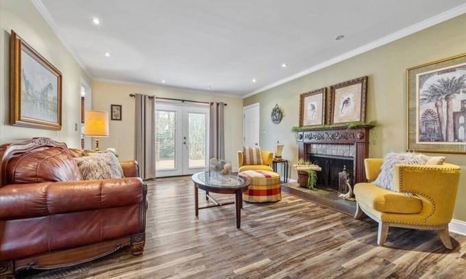Peachtree City House | 2 King Beds , 8 miles to Trilith, Pets friendly, Quiet neighborhood