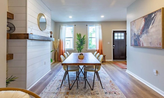 Pittsburgh House | 2 King Beds | Free Parking | BBQ | Arcade | Patio