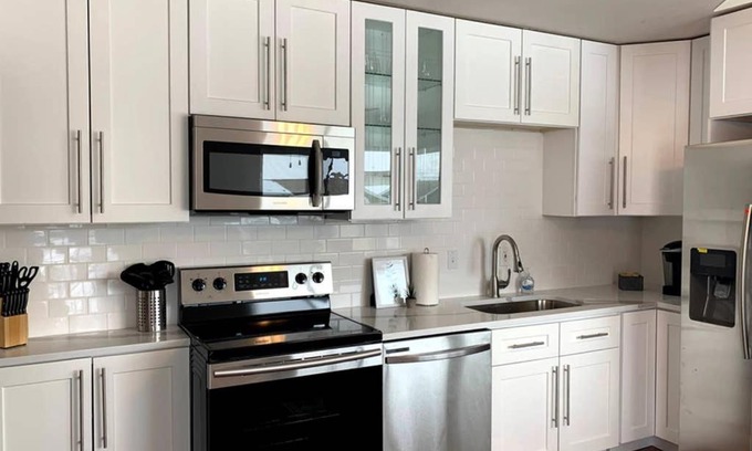 Berkley Apartment | 2 king beds in Cool Upper Unit in Denver
