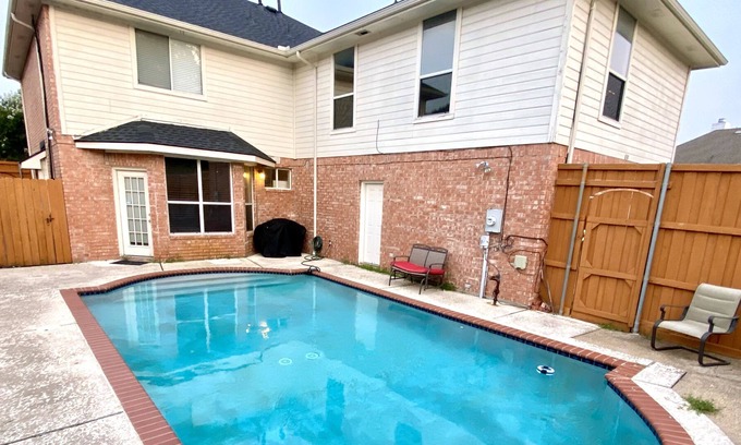 Allen House | 2 KingMaster! Arcade! Pool! 2GameRooms! Grill!