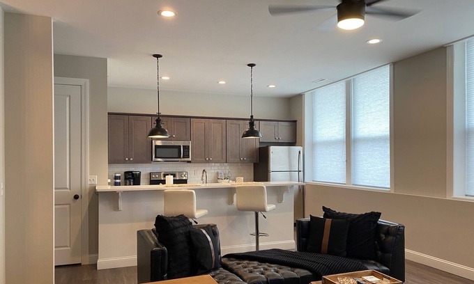 Glens Falls Apartment | 2 Luxury Lofts Side by Side - 2 BA/2BR - 2 Kitchens - Arts Entertain District