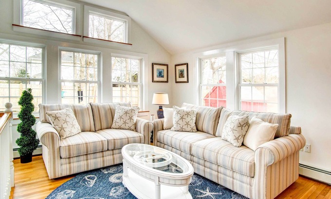 Hyannis House | 2 Mi to Beach: Coastal Retreat in Hyannis!