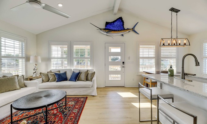 Port O Connor House | 2 Mi to Beach + Fishing Pier: Gulf Coast Retreat