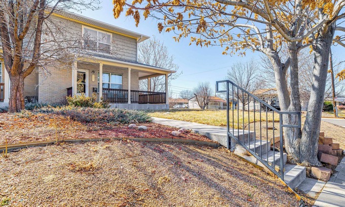 Northeast Park Hill House | 2 Mi to Denver Zoo: Family Home w/Porch!