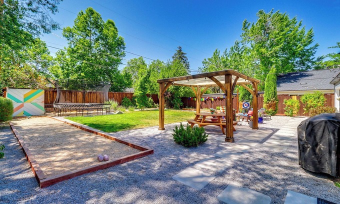 Old Southwest House | 2 Mi to Dtwn: Family Gem w/Outdoor Oasis in Reno
