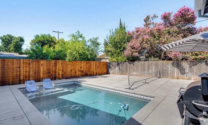 Sacramento House | 2 Mi to Dtwn: Home w/Private Pool in Sacramento