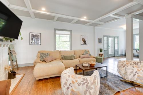 Birmingham House | 2 Mi to Dtwn Stylish Urban Retreat in Birmingham