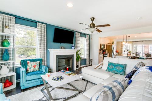 Charles Town House | 2 Mi to Hollywood Casino Charles Town Townhome!