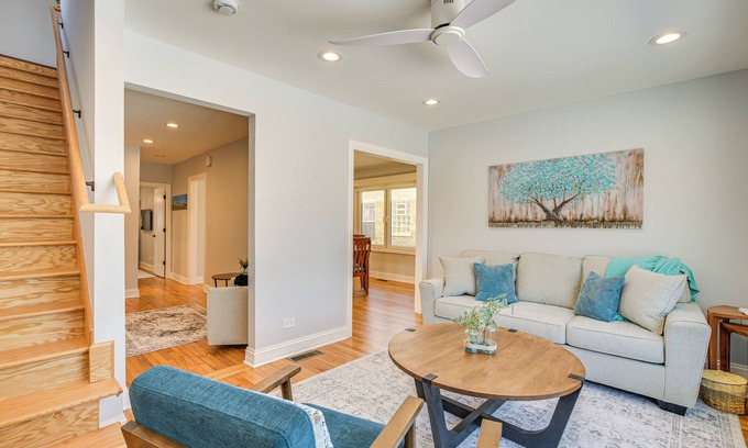 Evanston House | 2 Mi to Northwestern: Updated Home w/Game Room!