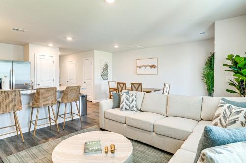 Surfside Beach House | 2 Mi to Shore Newly Built Surfside Beach Gem