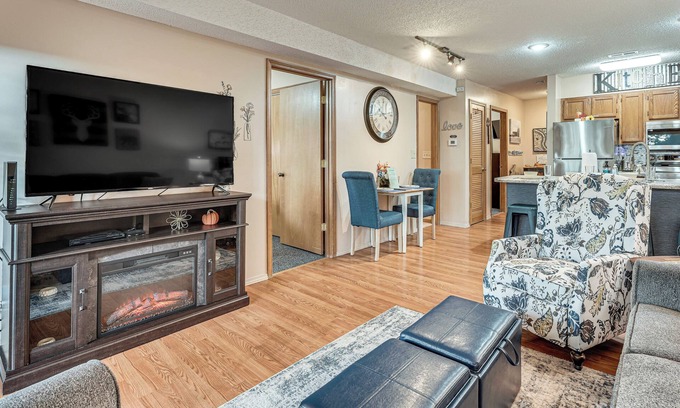 Notch Estates Condo | 2 Mi to Silver Dollar City: Inviting Family Escape